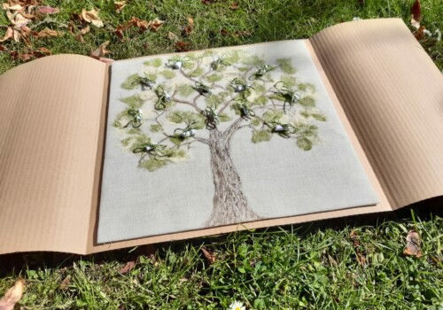 Arbre jeu conçu par l'atelier adulte de l'atelier d'art esquisse de Rambouillet